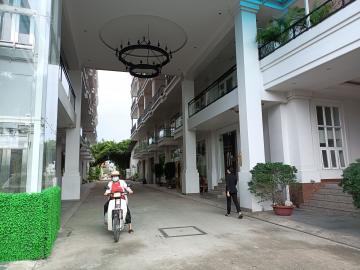 Bán nhà giá 2.8 tỷ (5x14)tại Nhà Hàng Rosa Place (KS Hoa Hồng) An Phú Thuận An Bình Dương gần Ủy Ban Phường An Phú. 