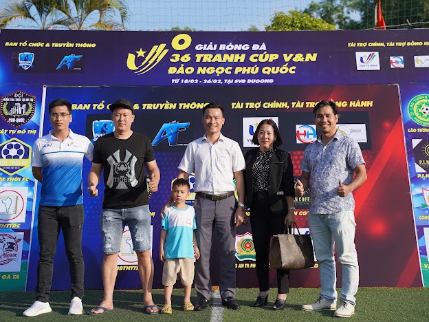 Chủ tịch sở hữu đội bóng V&N79 Group tham dự giải đấu tranh cúp V&N79 Đảo Ngọc